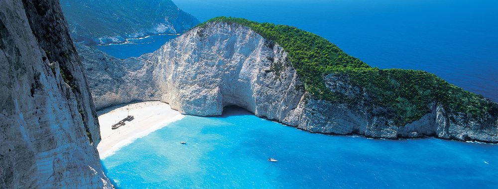 Discover the Wonders of Zakynthos: Local Attractions and Excursions